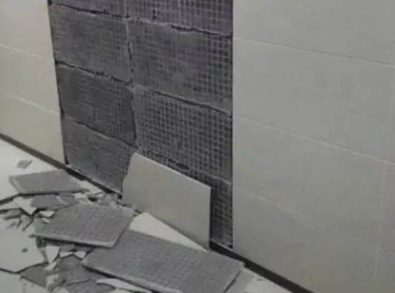 义乌瓷砖空鼓维修公司分享下义乌墙砖松动维修的知识